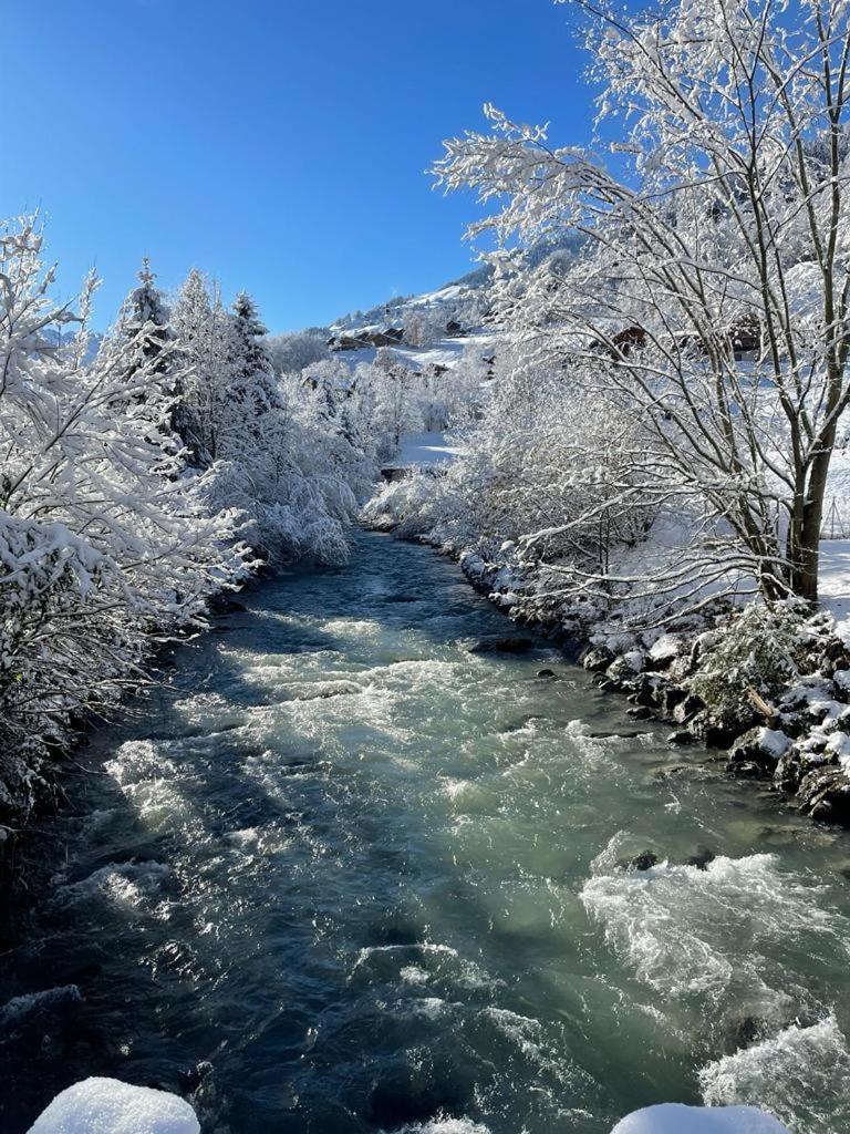 Aparthotel Mountain River Resort Валь-Д'илье Экстерьер фото